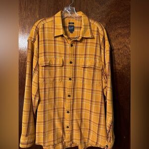 Men’s Gap Flannel Shirt - Very Thick Material